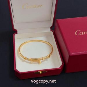 高級品 海外最新モデル 今が買い！CARTIERブレスレットコピー 商品 販売