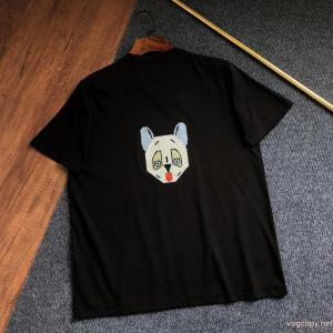 LOEWEブランド 品 コピー2026最新入荷 機能性抜群！ 魅力が光る半袖Tシャツ