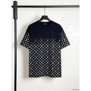 LOUIS VUITTON着心地のいい 上品さ漂う 魅力的なポイントコピー ブランド 優良半袖Tシャツ